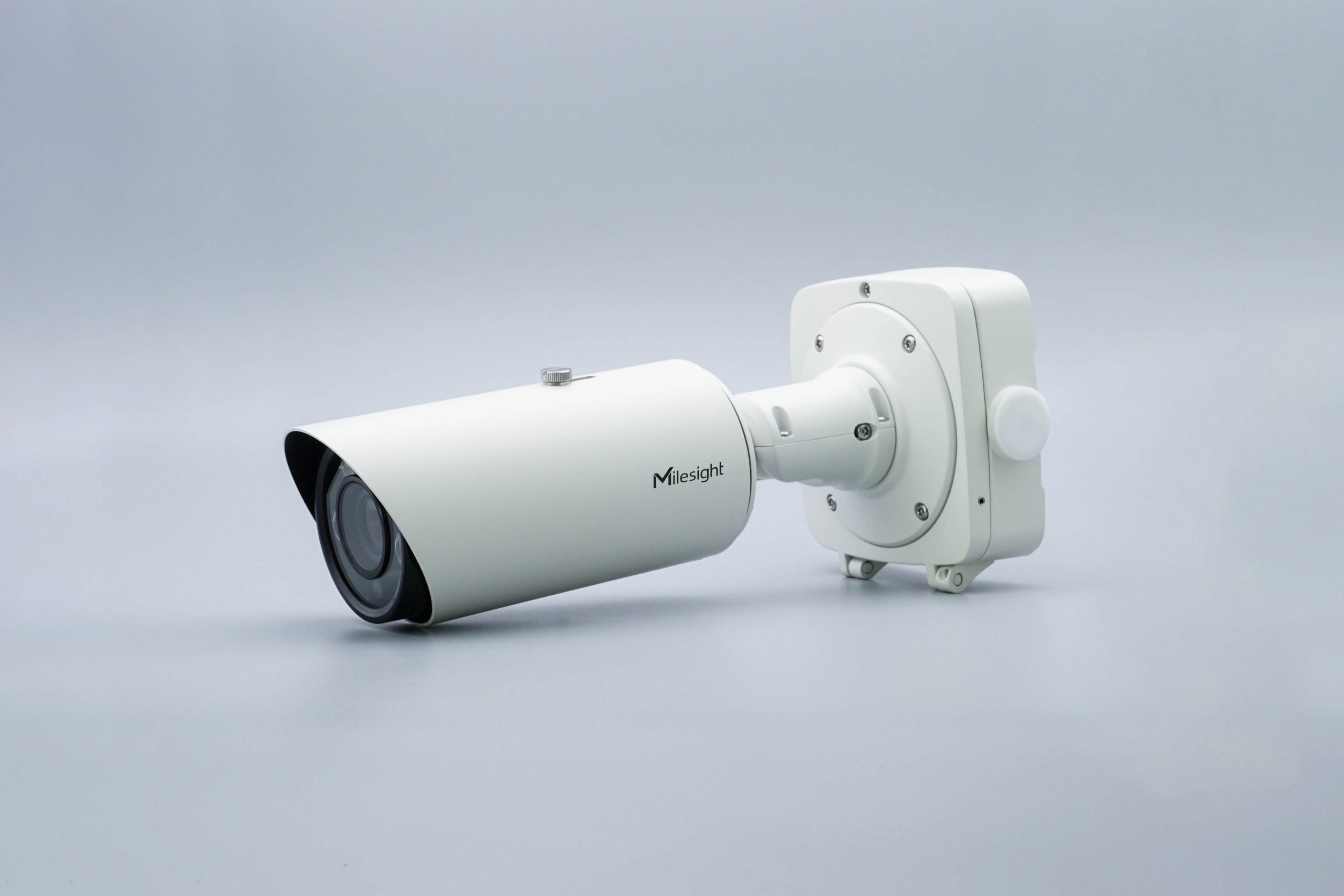 Motorized Pro Bullet Network Camera