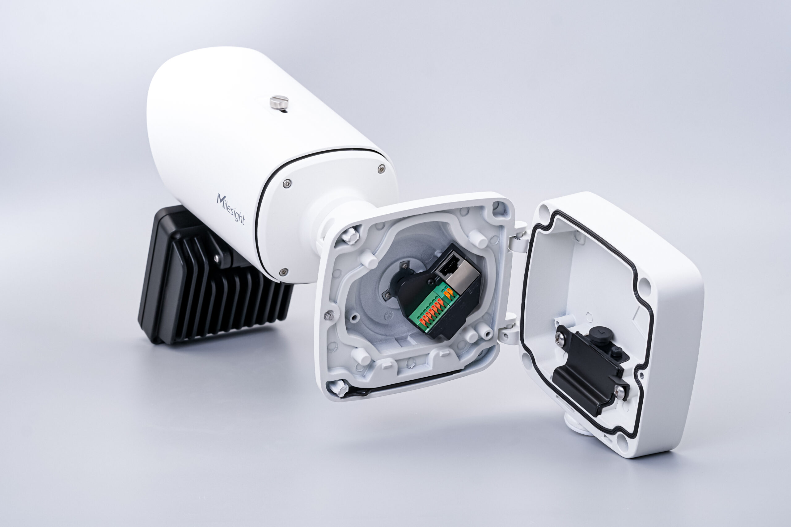 AI Road Traffic Supplement Light Pro Bullet Plus Camera (LPR)